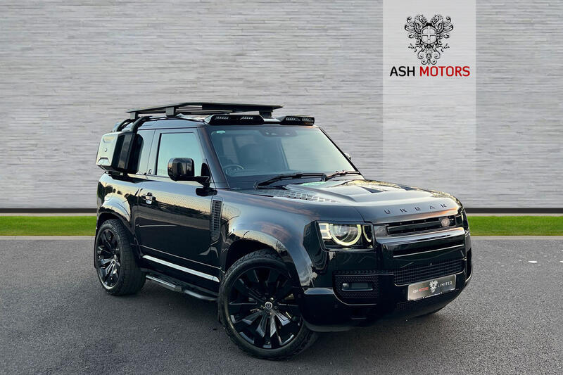 View LAND ROVER DEFENDER 90 3.0 D250 MHEV XS Edition - URBAN WIDETRACK BODYKIT AND ALLOYS