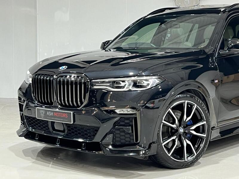 View BMW X7 40D XDRIVE  M SPORT - BODYKIT - SKY LOUNGE - 6 SEAT CONFIGURATION - DRIVING ASSISTANCE PACK