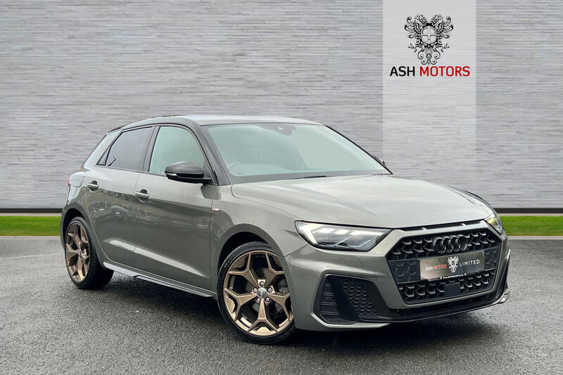 View AUDI A1 1.5 TFSI 35 S line Style Edition 