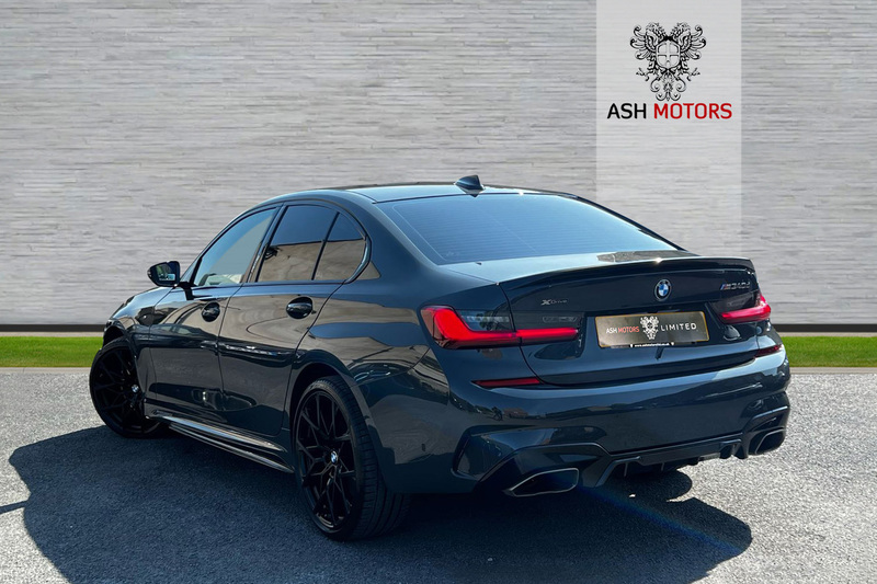 View BMW 3 SERIES M340D XDRIVE - BMW M PERFORMANCE KIT AND ALLOYS - VISIBILITY PACKAGE - COMFORT PACKAGE