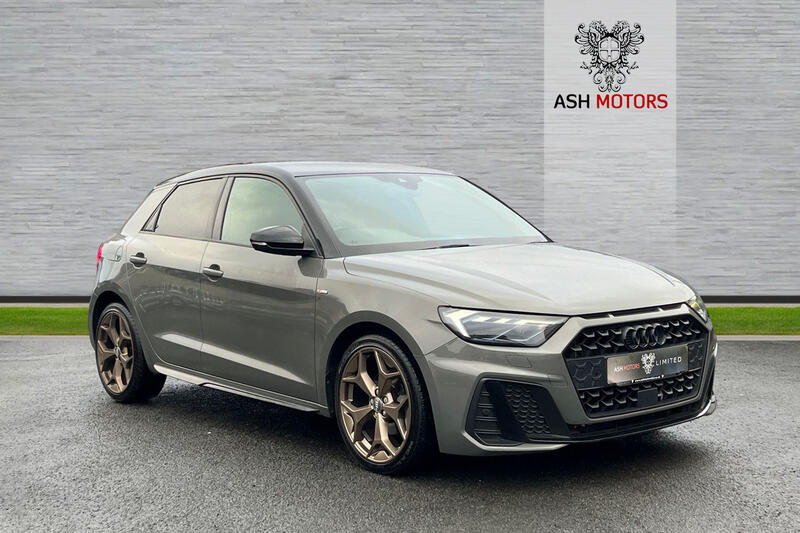 View AUDI A1 1.5 TFSI 35 S line Style Edition 