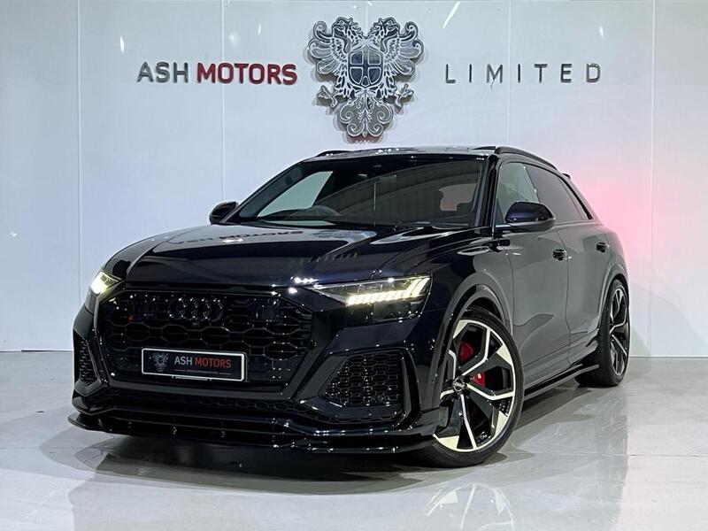 AUDI RSQ8