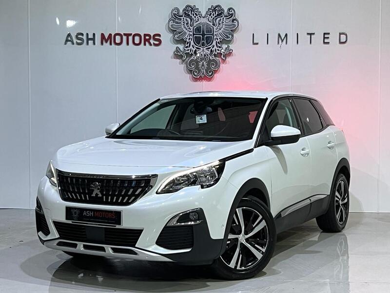 View PEUGEOT 3008 1.2 PureTech Allure 