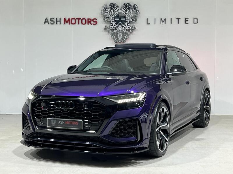 AUDI RSQ8