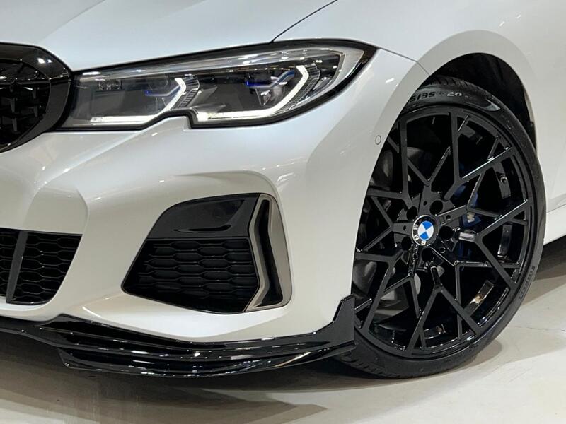 View BMW 3 SERIES 3.0 M340i xDrive Touring