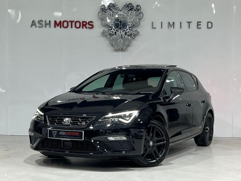 View SEAT LEON 1.5 TSI EVO FR Black Edition 