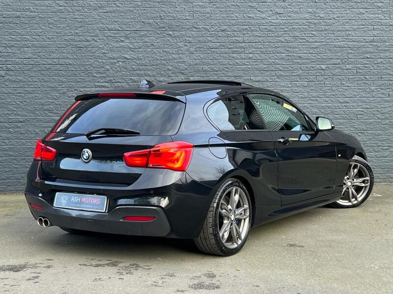 BMW 1 SERIES