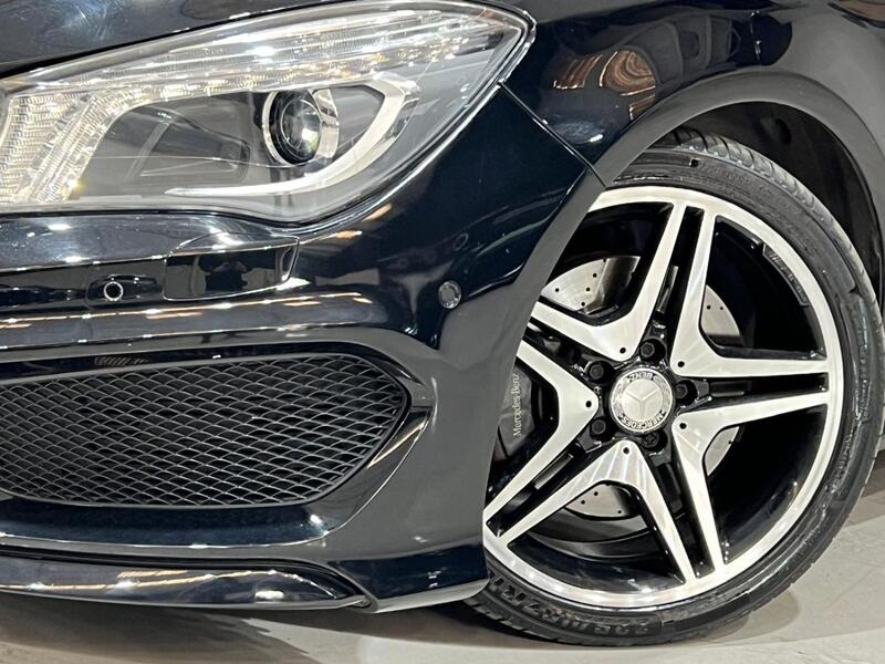 View MERCEDES-BENZ CLA 2.1 CLA220d AMG Sport