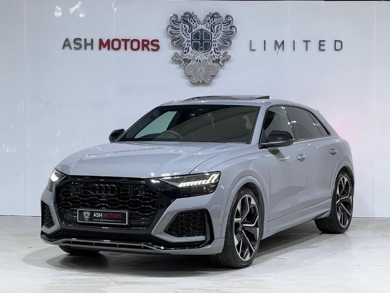 AUDI RSQ8