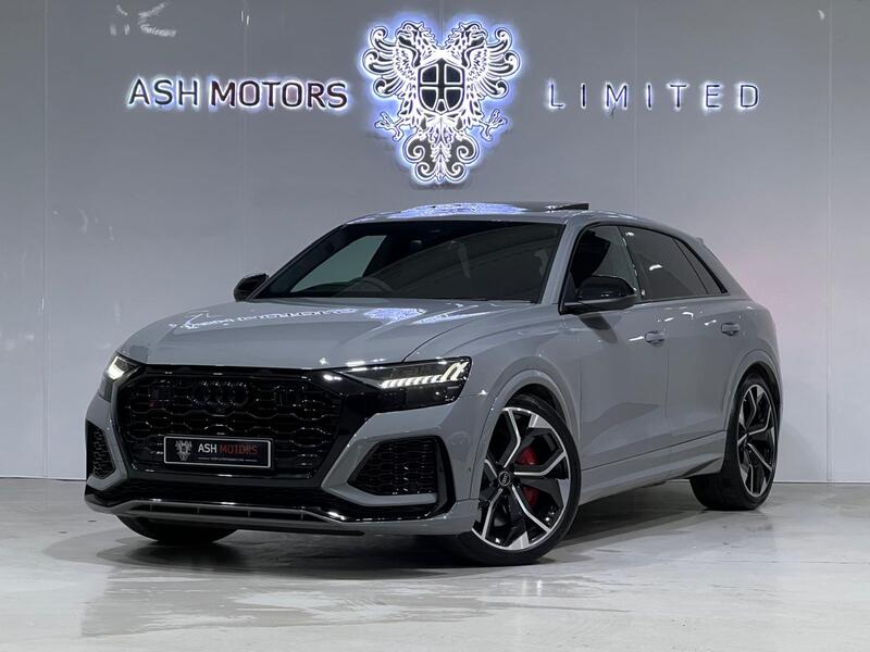 AUDI RSQ8