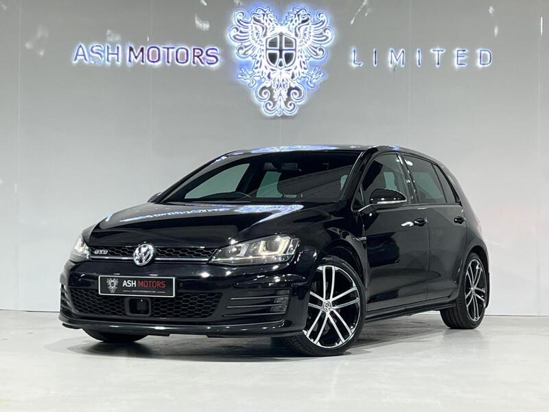 View VOLKSWAGEN GOLF 2.0 TDI BlueMotion Tech GTD