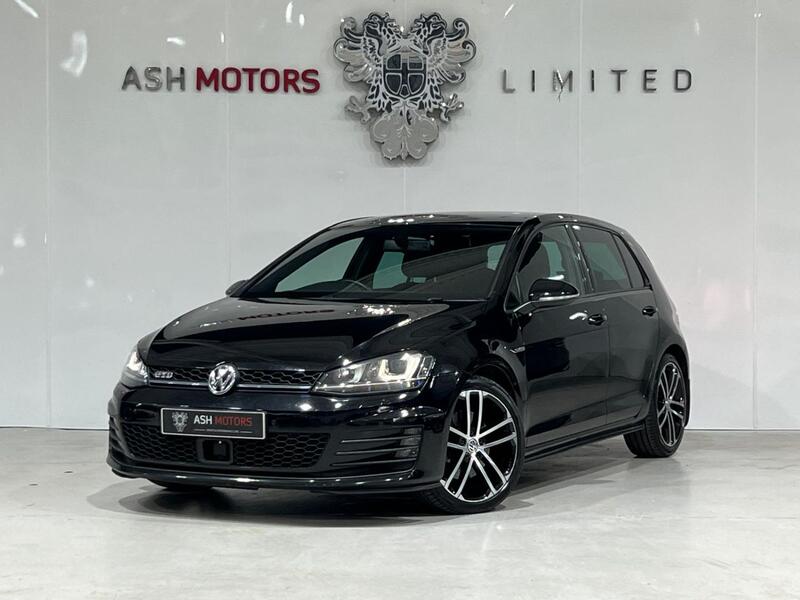 View VOLKSWAGEN GOLF 2.0 TDI BlueMotion Tech GTD