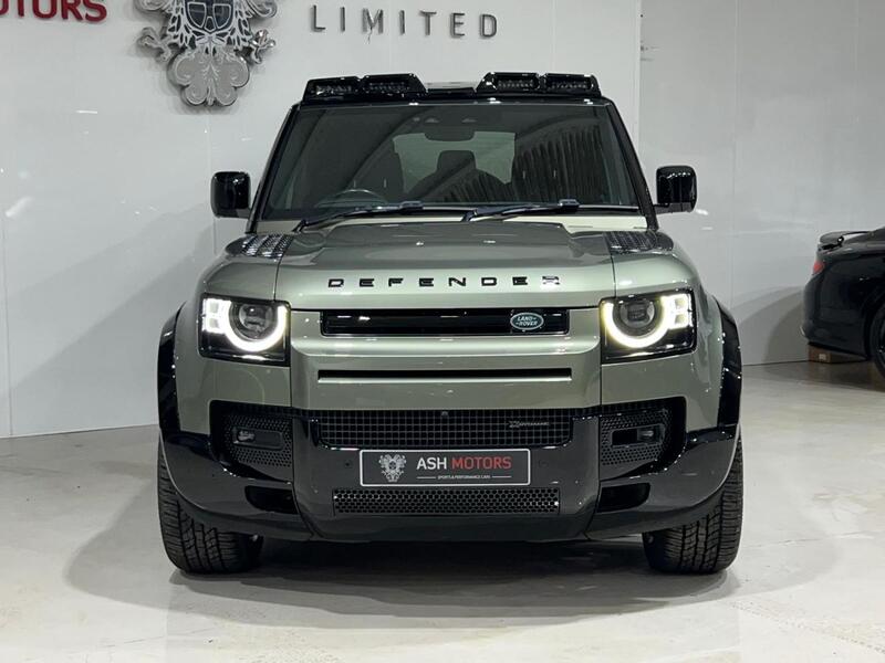 LAND ROVER DEFENDER 110