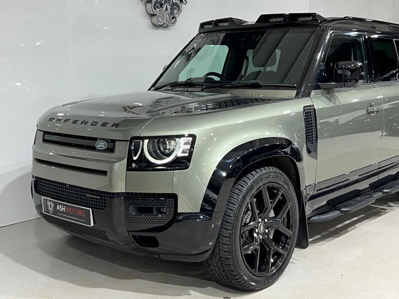 LAND ROVER DEFENDER 110