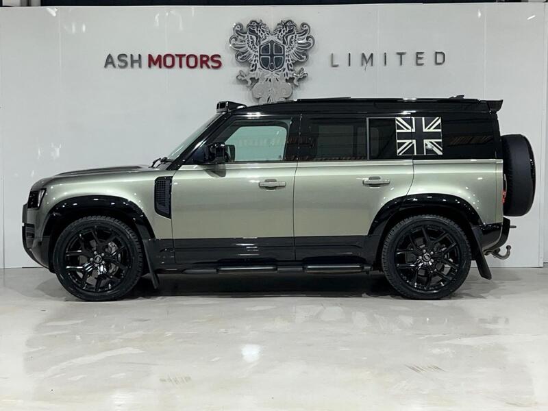 LAND ROVER DEFENDER 110