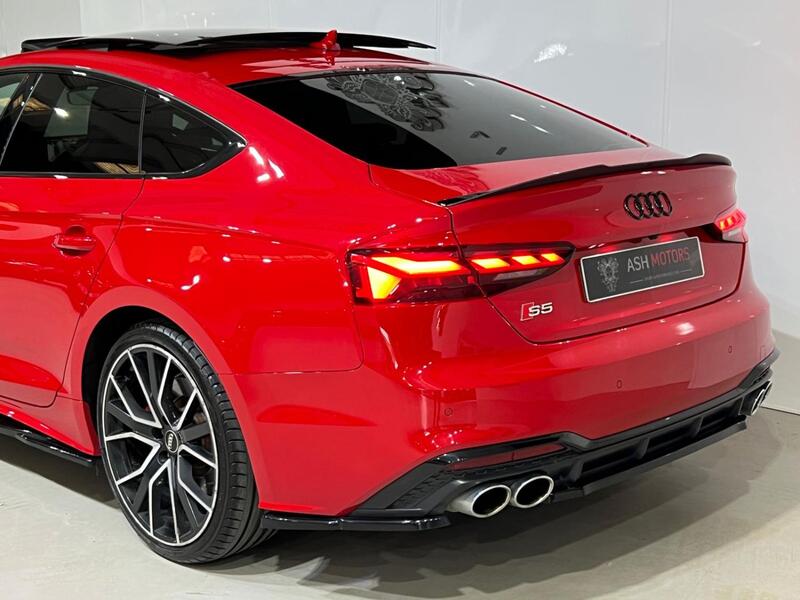 AUDI S5