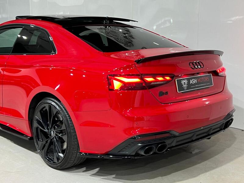 AUDI S5