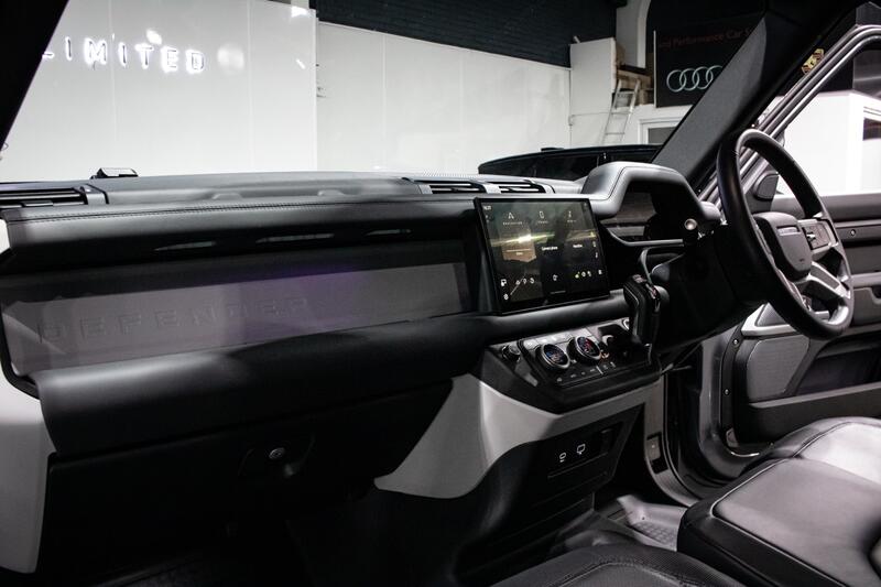 LAND ROVER DEFENDER
