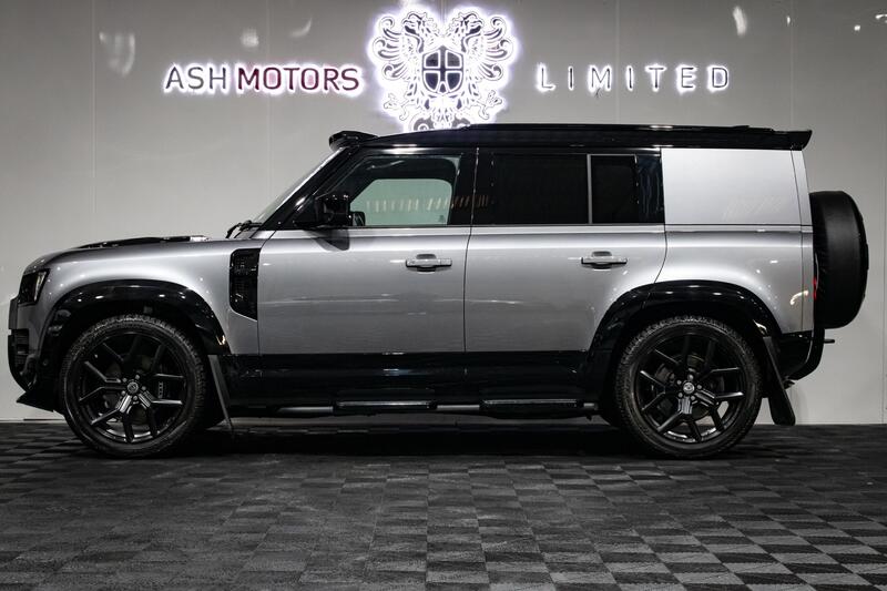 LAND ROVER DEFENDER
