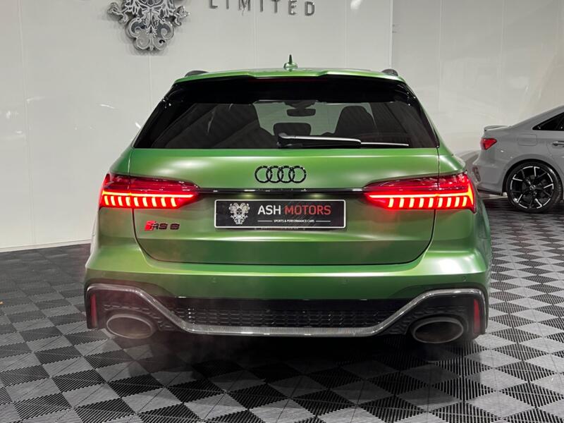 AUDI RS6