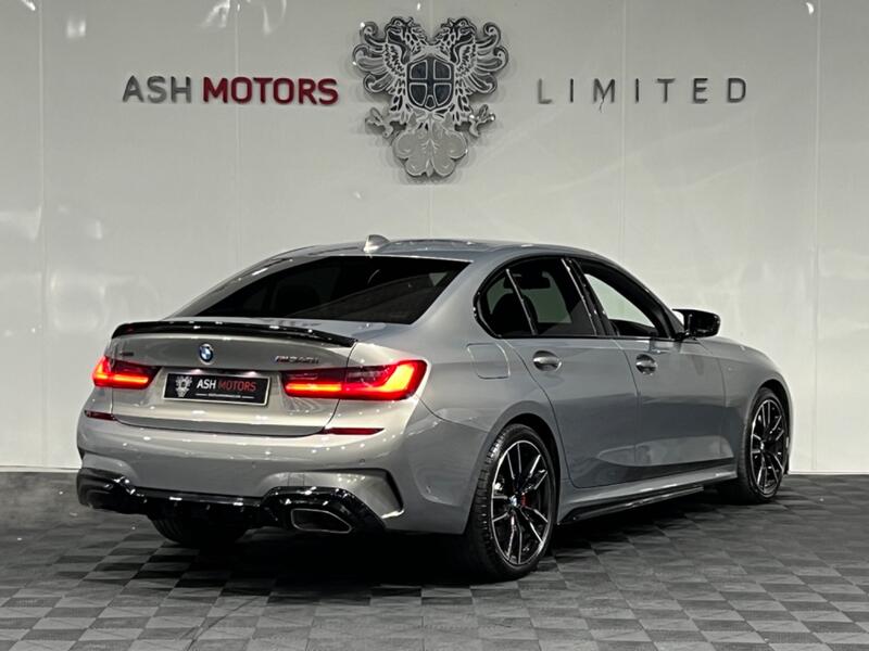 BMW 3 SERIES