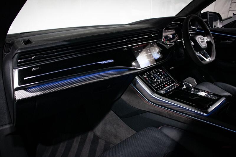 AUDI RSQ8