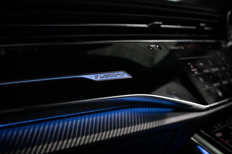 AUDI RSQ8