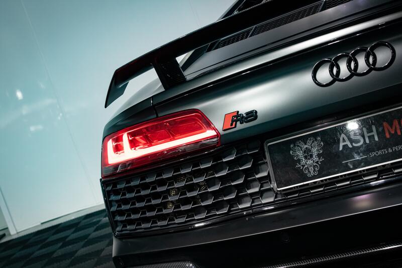 AUDI R8