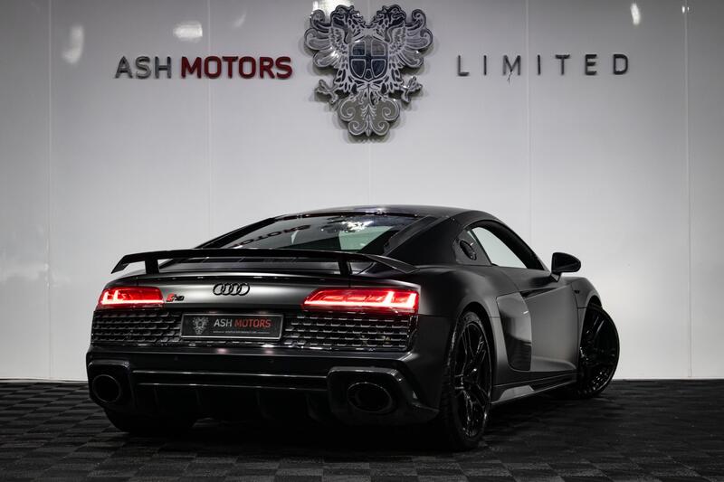 AUDI R8
