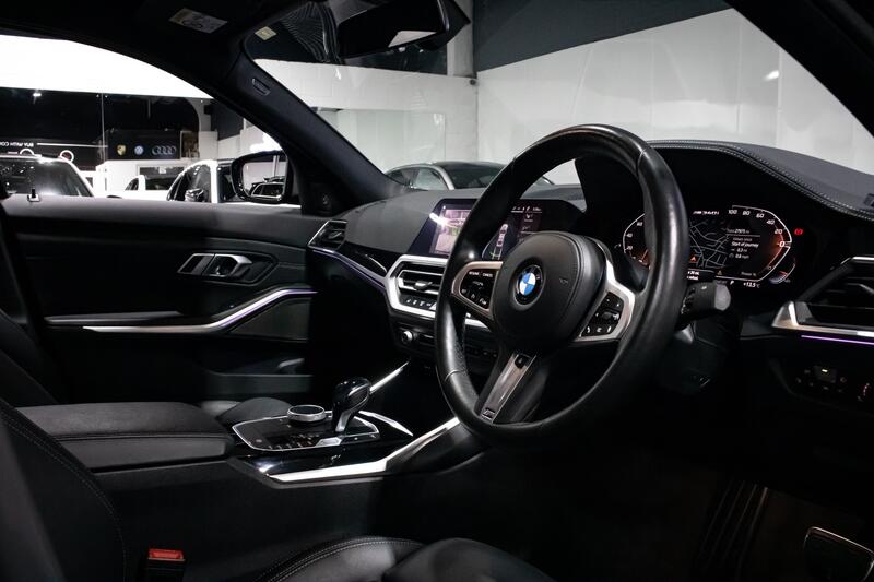 BMW 3 SERIES