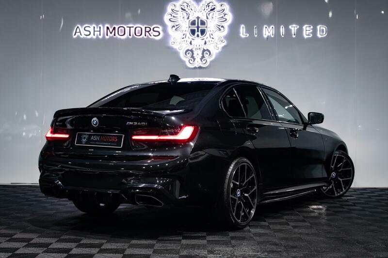 BMW 3 SERIES