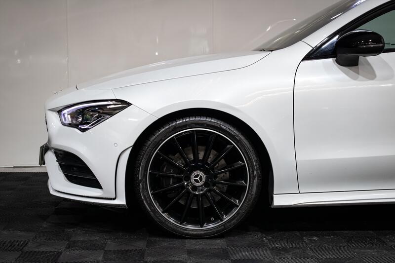 MERCEDES-BENZ CLA
