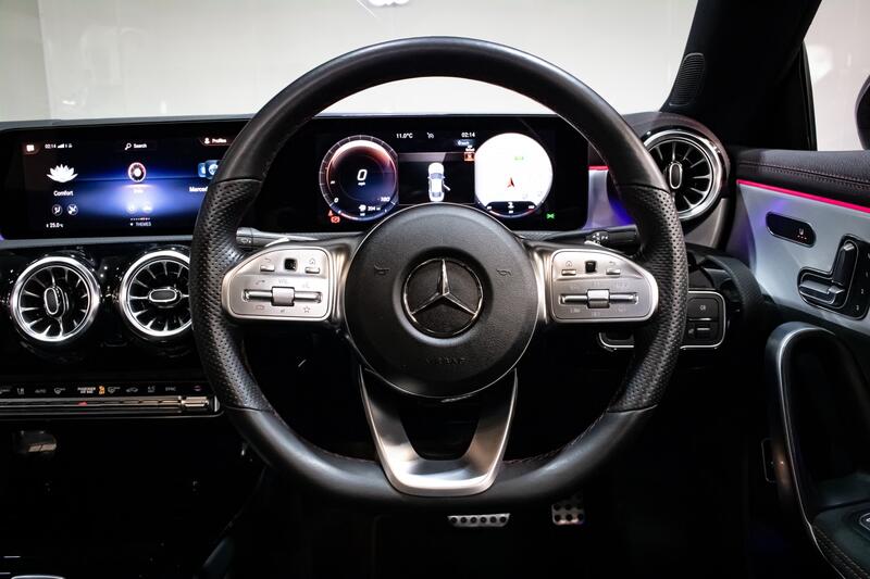 MERCEDES-BENZ CLA