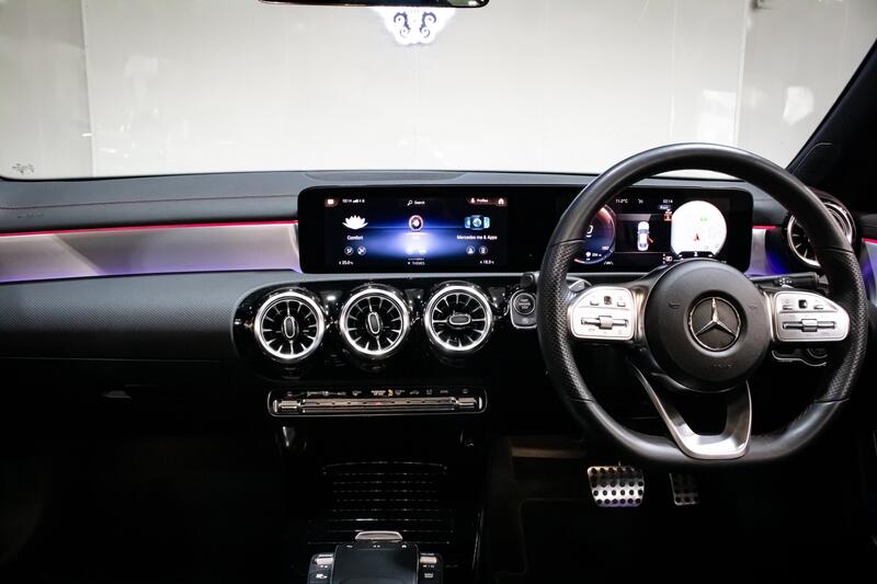 MERCEDES-BENZ CLA