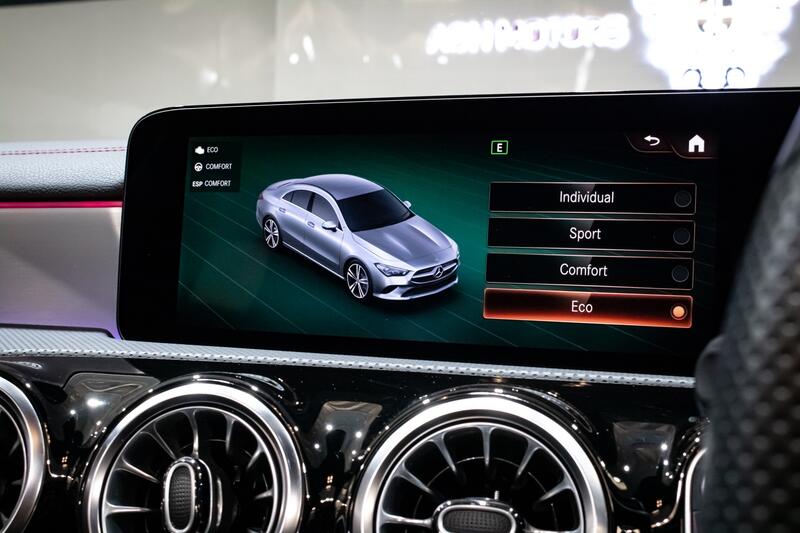 MERCEDES-BENZ CLA