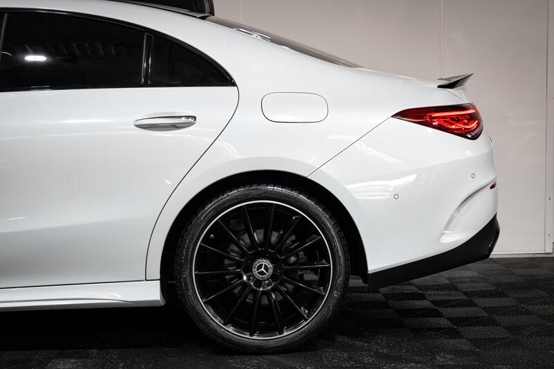 MERCEDES-BENZ CLA
