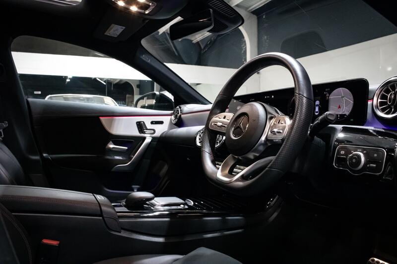 MERCEDES-BENZ CLA