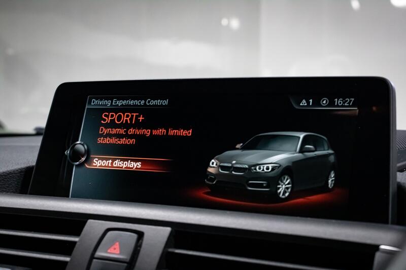 BMW 1 SERIES
