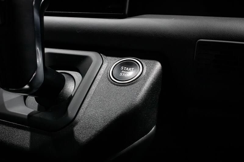 LAND ROVER DEFENDER 110