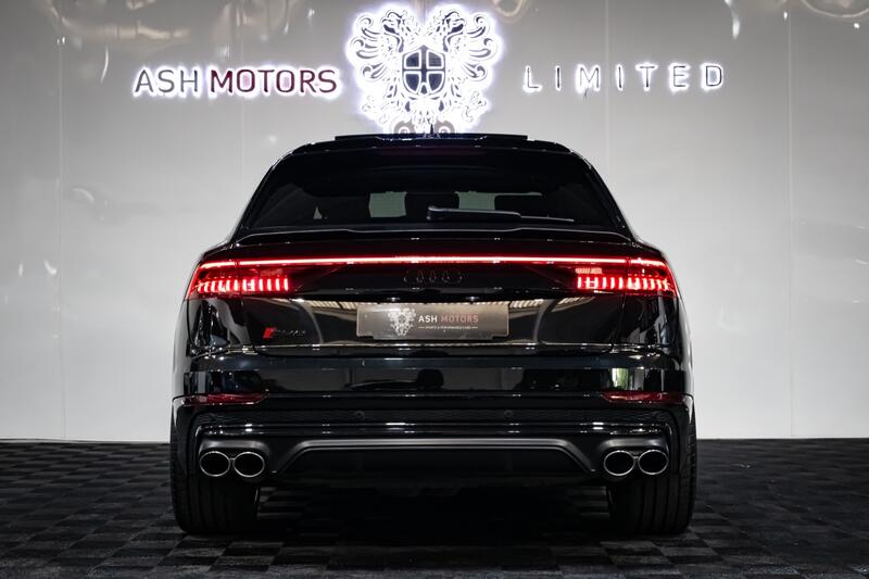 AUDI SQ8