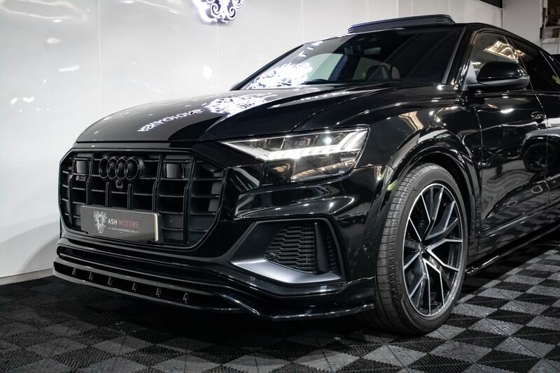 AUDI SQ8