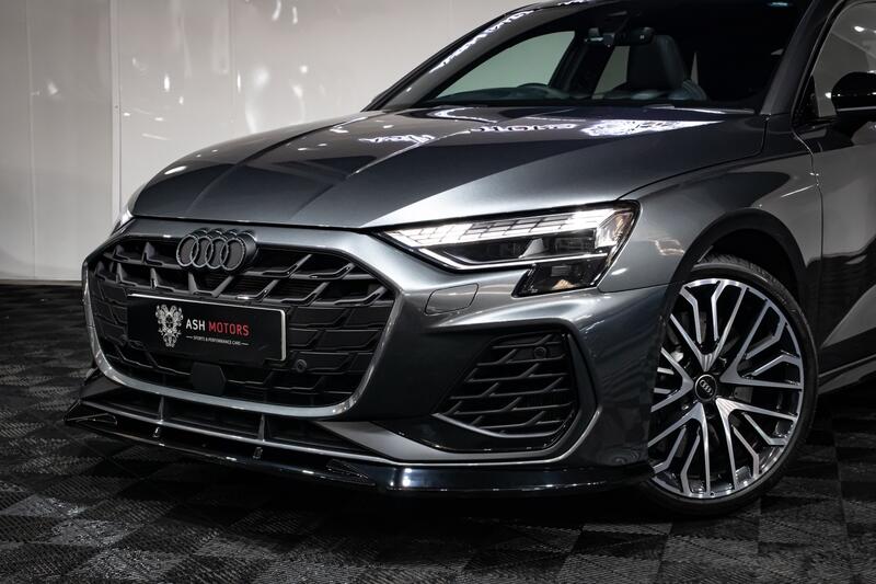 View AUDI S3 2.0 TFSI Black Edition