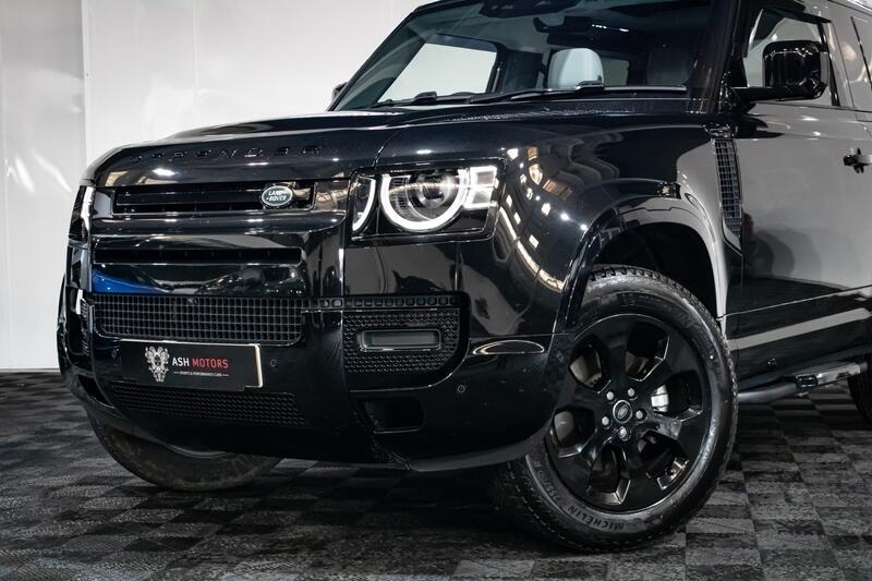 View LAND ROVER DEFENDER 90 3.0 D250 MHEV X-Dynamic SE