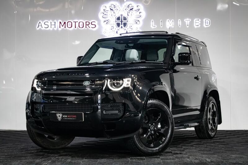 View LAND ROVER DEFENDER 90 3.0 D250 MHEV X-Dynamic SE
