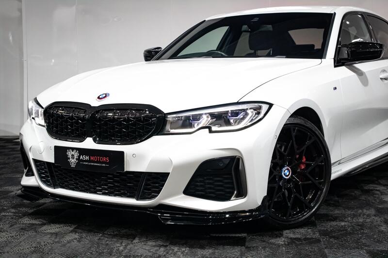 View BMW 3 SERIES 3.0 M340i xDrive Saloon