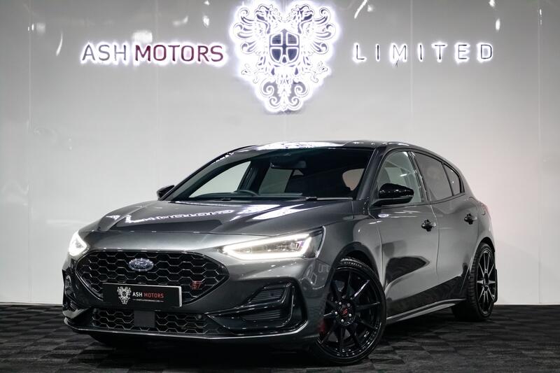 View FORD FOCUS 2.3 Focus ST 5 door 2.3L EcoBoost 280PS FWD 6 Speed Manual