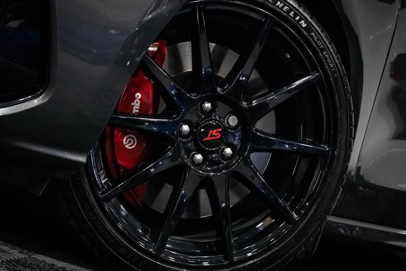 View FORD FOCUS 2.3 Focus ST 5 door 2.3L EcoBoost 280PS FWD 6 Speed Manual