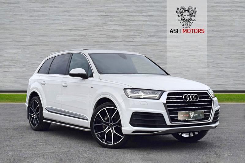 View AUDI Q7 TDI QUATTRO S LINE - 270BHP - PAN ROOF - SIDE STEPS - 22in ALLOYS