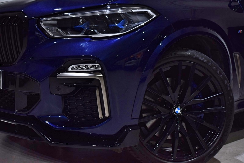View BMW X5 M50D - TANZANITE BLUE - SKY LOUNGE - LASER LIGHTS - MERINO LEATHER